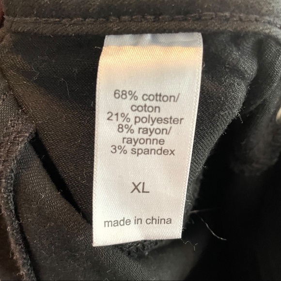 Maurices Black Star Print High-Rise Jeans - Picture 7 of 9